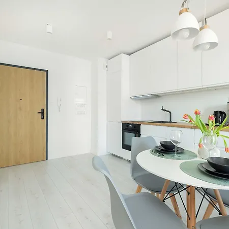 Baltycka Stylish With Parking Near The Port In By Renters Apartment