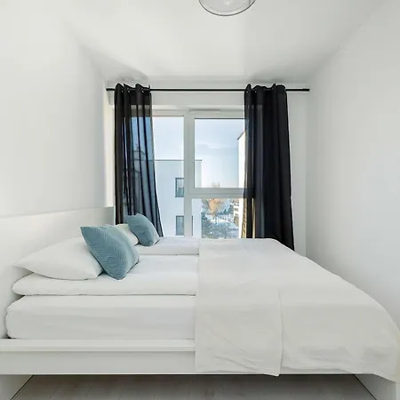 Baltycka Stylish With Parking Near The Port In By Renters Apartment